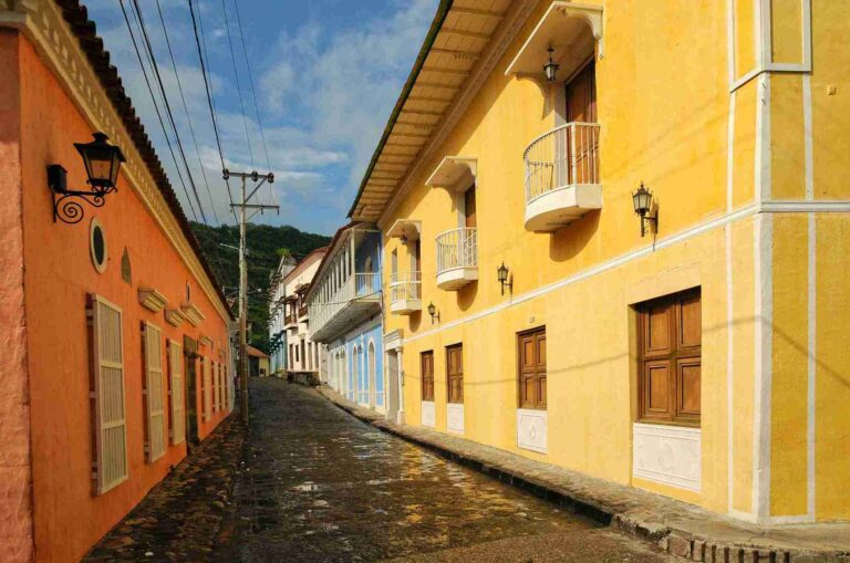 Honda-Tolima-Calle-del-Retiro-1-_11zon