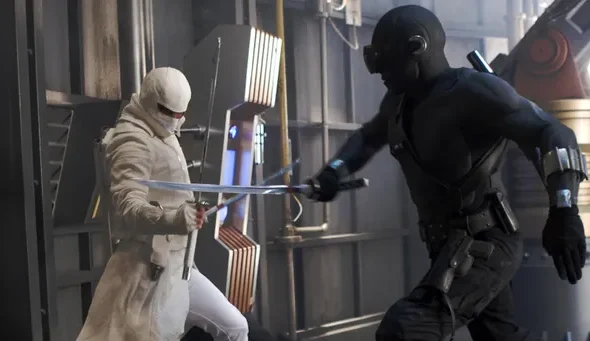 gi-joe-rise-of-cobra-storm-shadow-snake-eyes